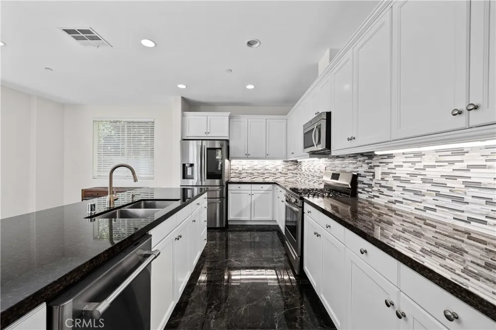 22035 Windham Saugus, CA 91350