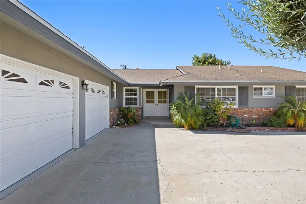 48 Mansfield Lane Camarillo, CA 93010