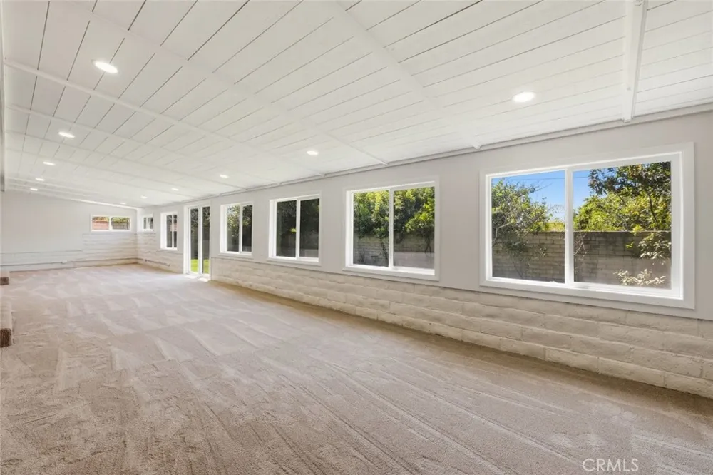 48 Mansfield Lane Camarillo, CA 93010