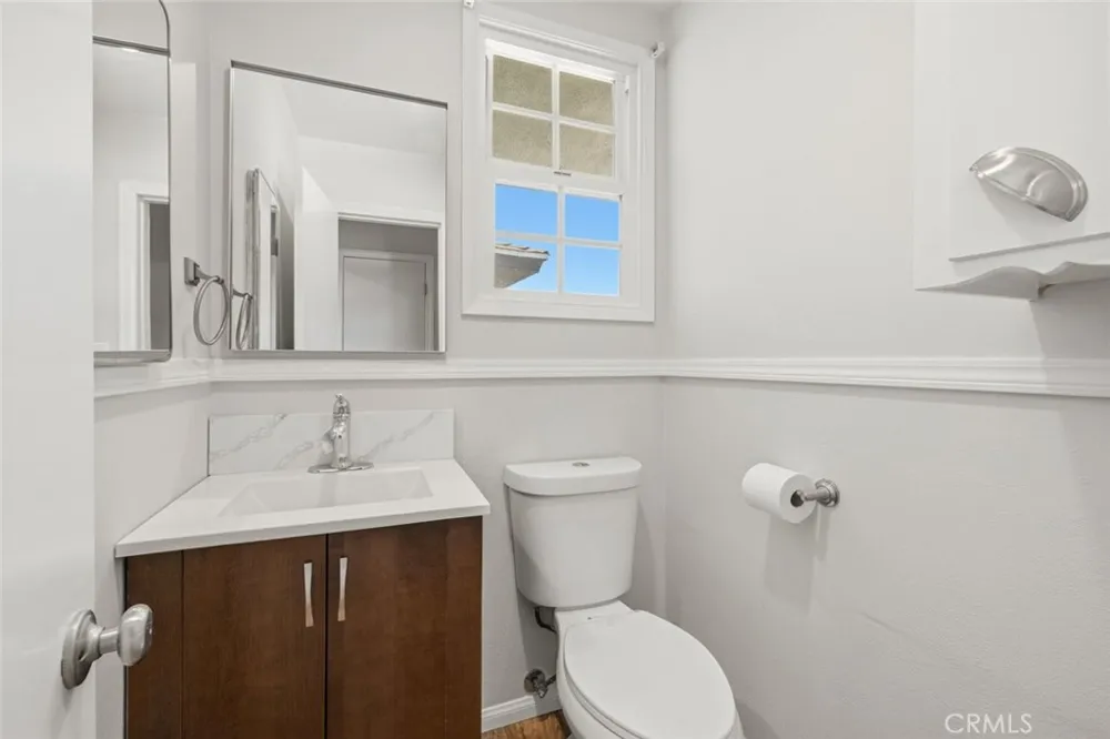 48 Mansfield Lane Camarillo, CA 93010