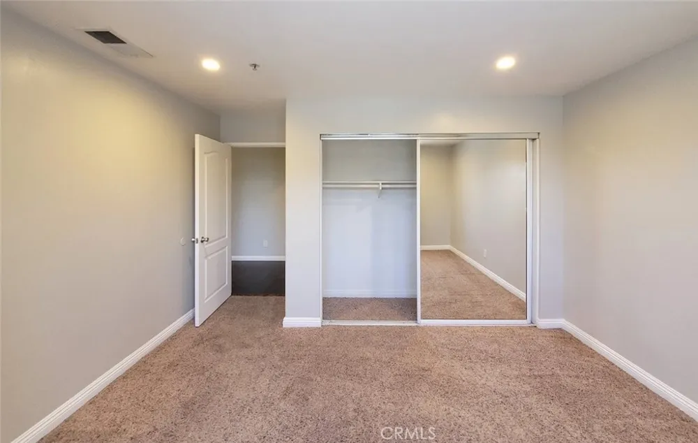 11875 Gruen Sylmar, CA 91342