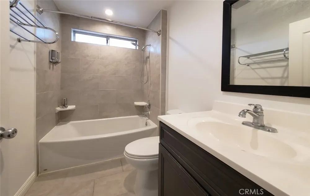 11875 Gruen Sylmar, CA 91342