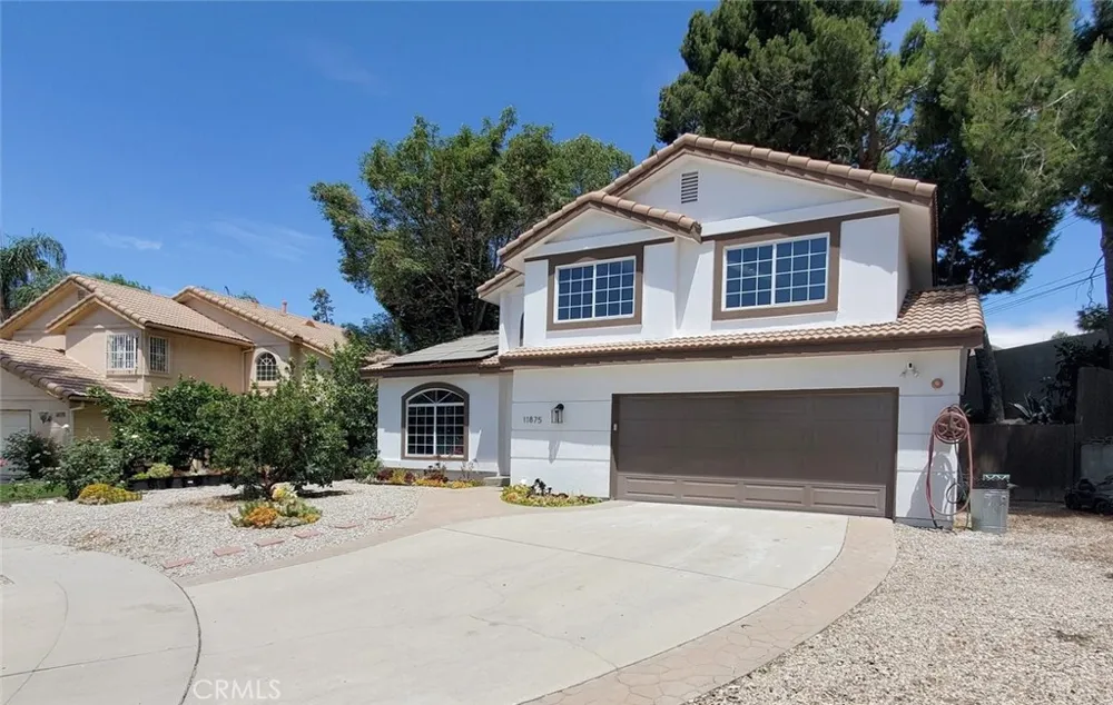 11875 Gruen Sylmar, CA 91342