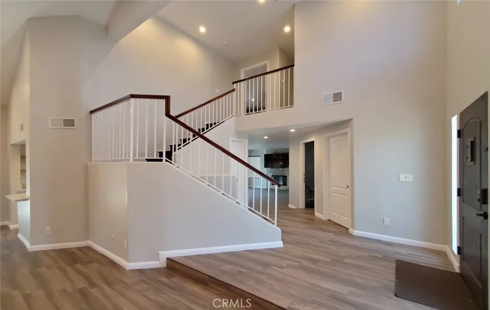 11875 Gruen Sylmar, CA 91342