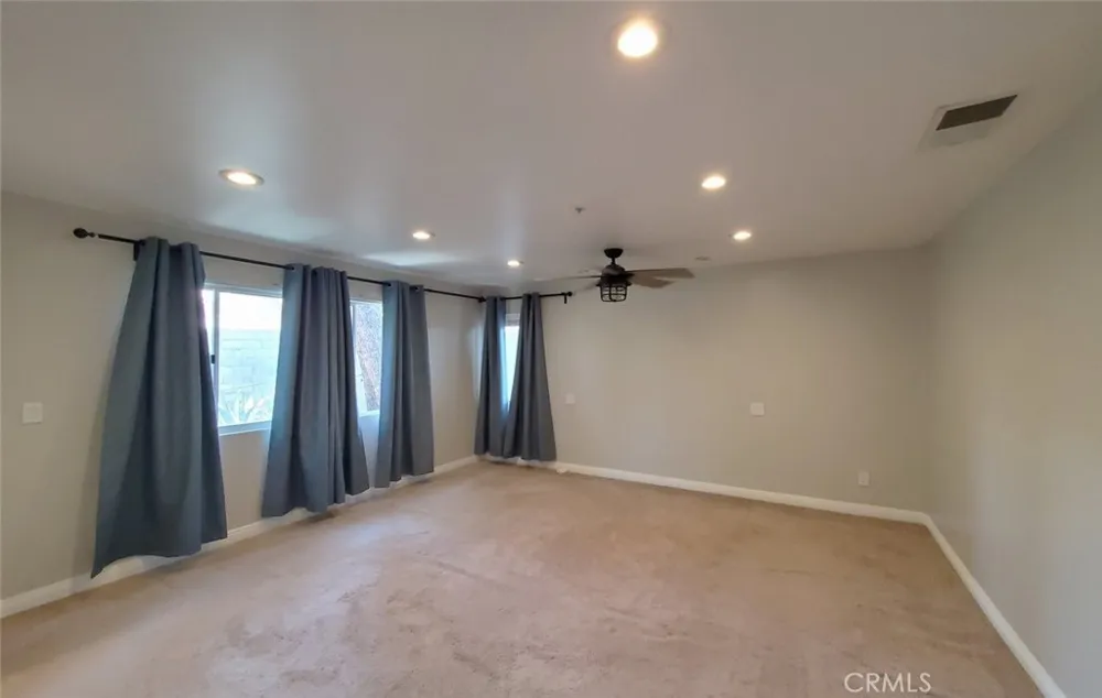 11875 Gruen Sylmar, CA 91342