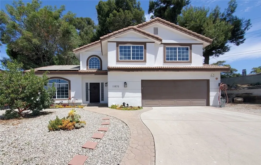 11875 Gruen Sylmar, CA 91342