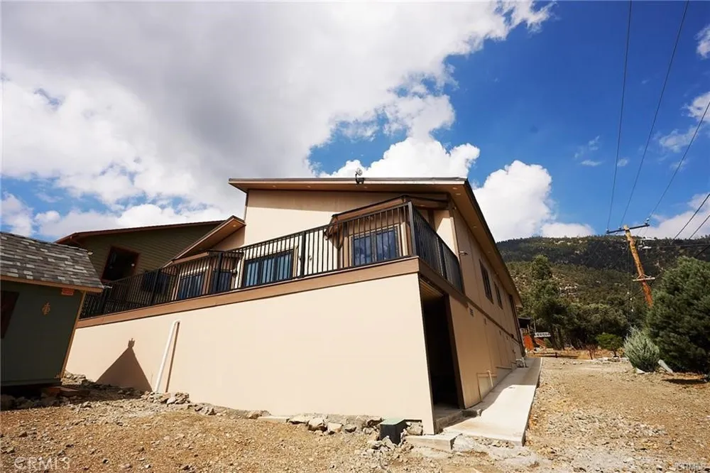 16520 Huron Pine Mountain Club, CA 93222