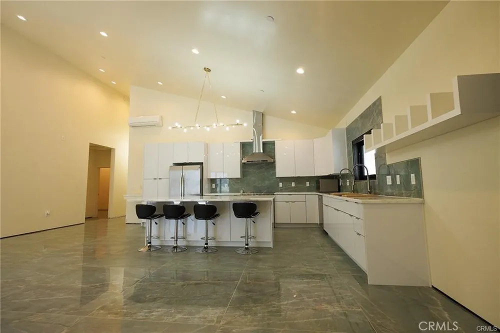 16520 Huron Pine Mountain Club, CA 93222