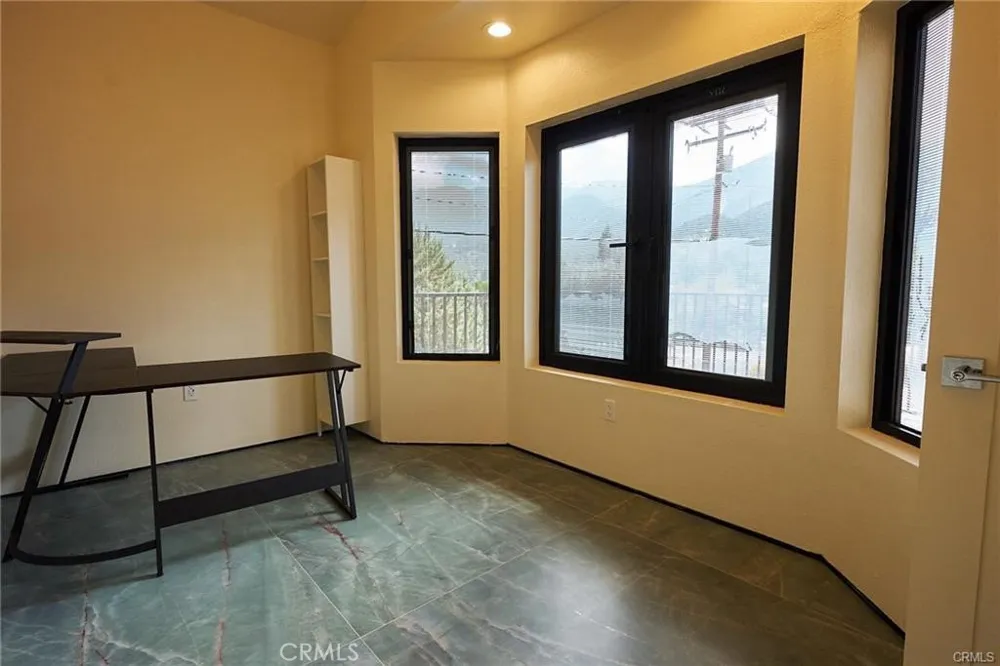 16520 Huron Pine Mountain Club, CA 93222