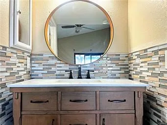 43401 Alep Avenue Lancaster, CA 93536