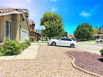 43401 Alep Avenue Lancaster, CA 93536