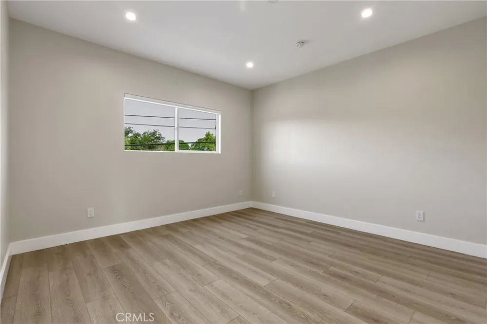 1239 Reese Burbank, CA 91506