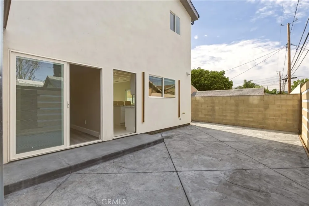 1239 Reese Burbank, CA 91506