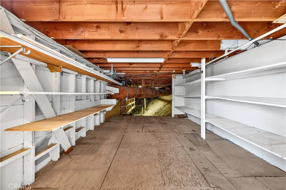 22023 Parthenia Street West Hills, CA 91304