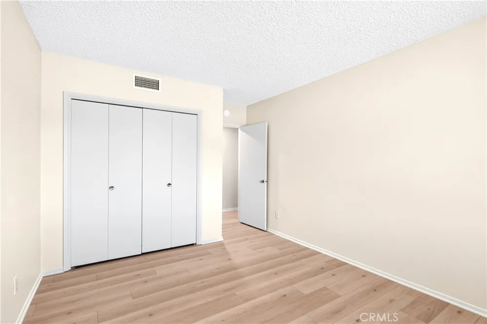 22023 Parthenia Street West Hills, CA 91304