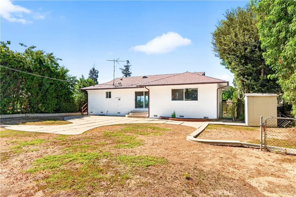 22023 Parthenia Street West Hills, CA 91304