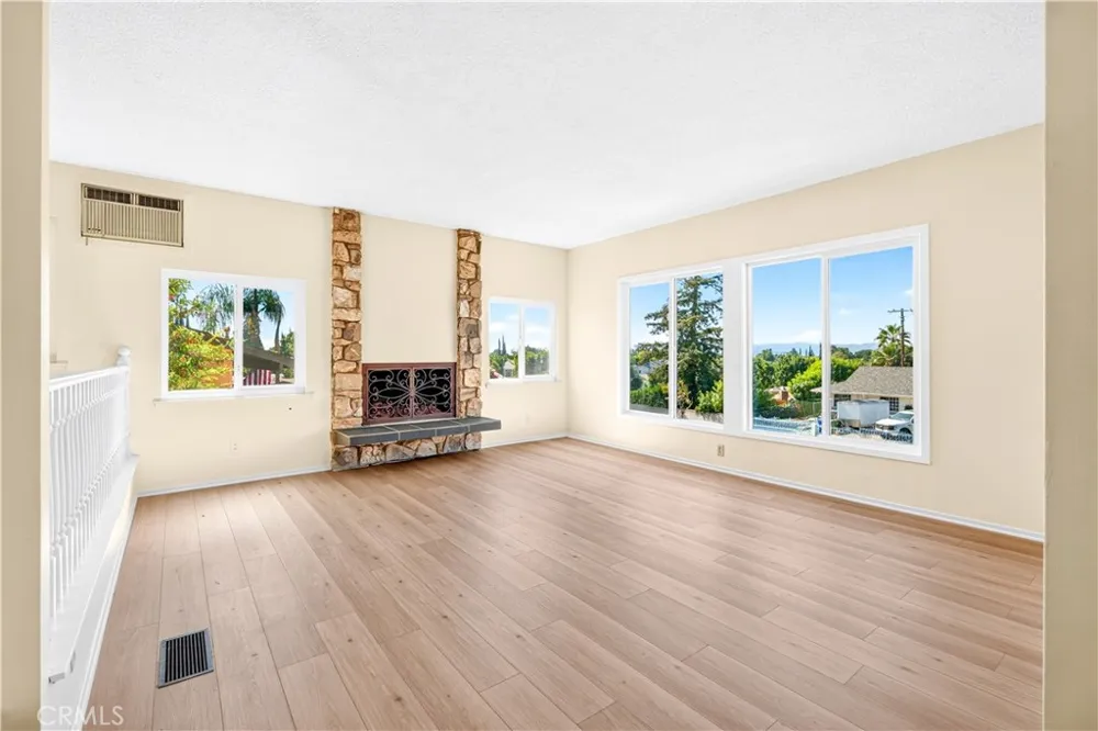 22023 Parthenia Street West Hills, CA 91304