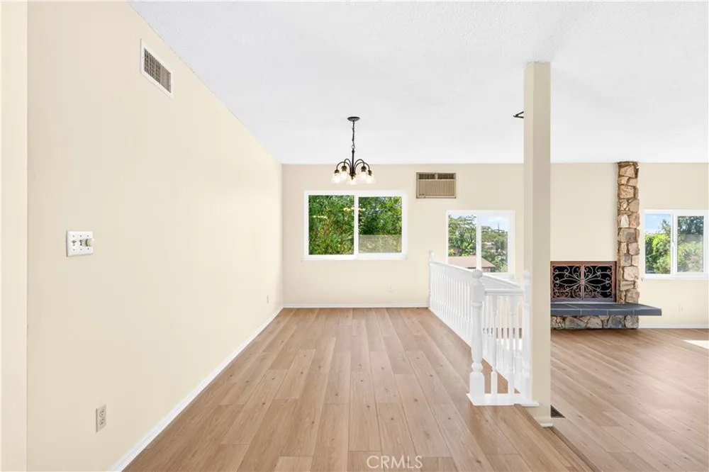 22023 Parthenia Street West Hills, CA 91304