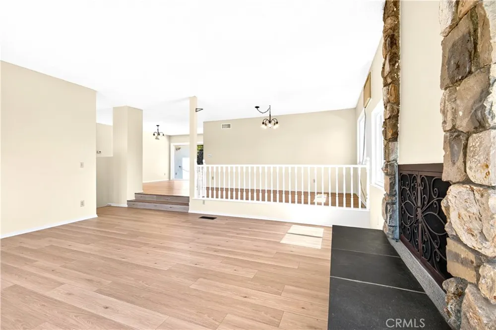 22023 Parthenia Street West Hills, CA 91304
