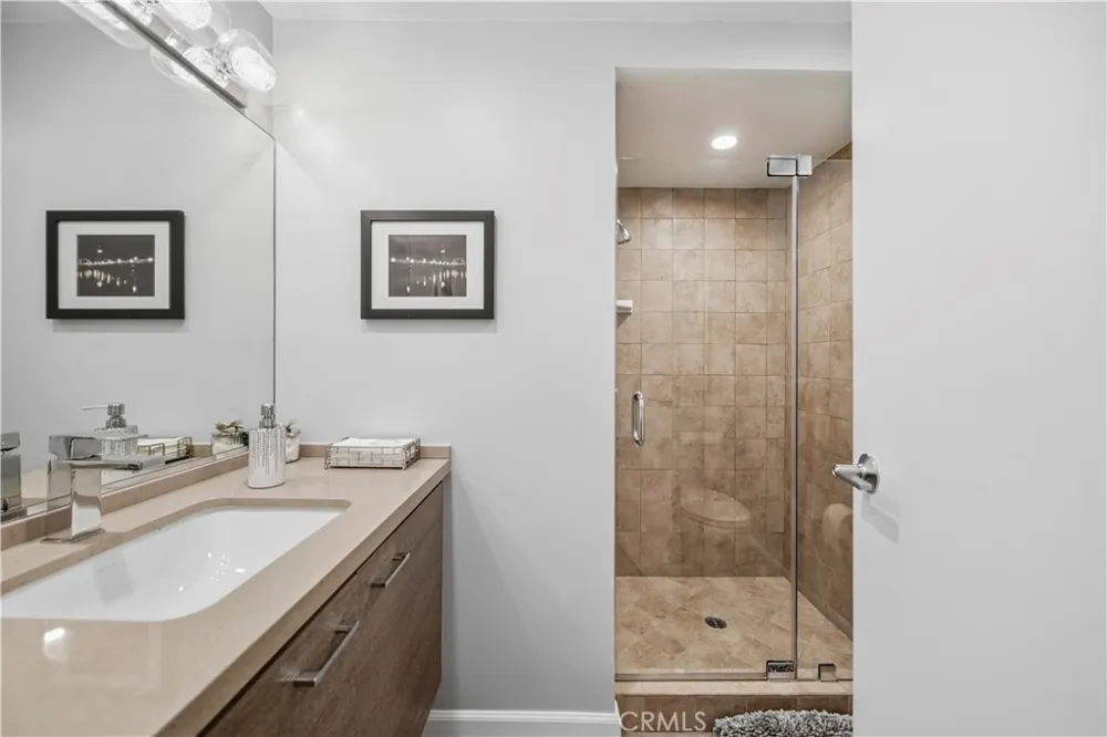 7135 Hollywood Boulevard #405 Hollywood, CA 90046