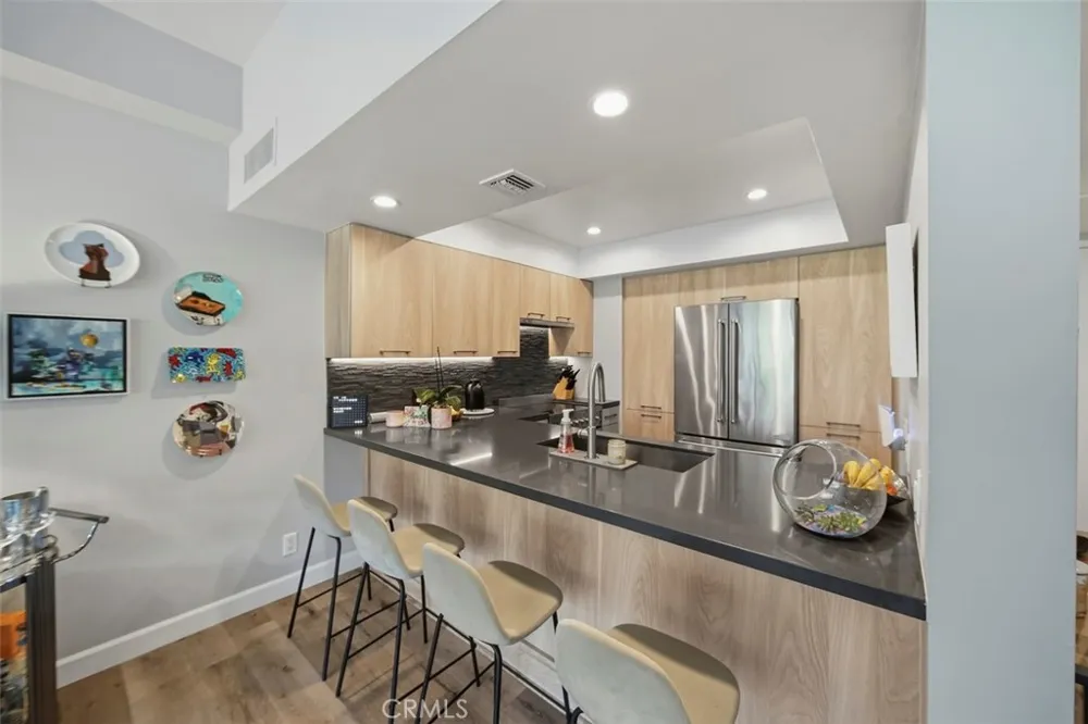 7135 Hollywood Boulevard #405 Hollywood, CA 90046