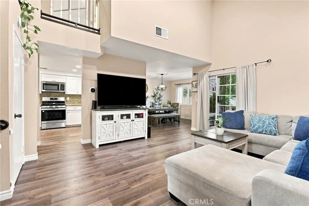 1842 Rory Lane #4 Simi Valley, CA 93063