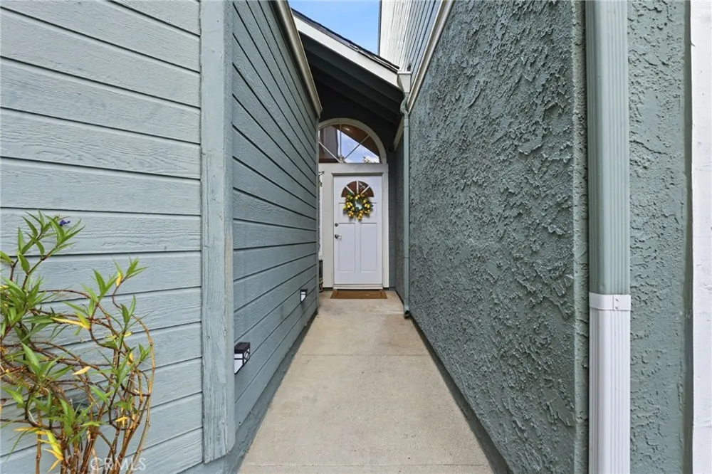 1842 Rory Lane #4 Simi Valley, CA 93063