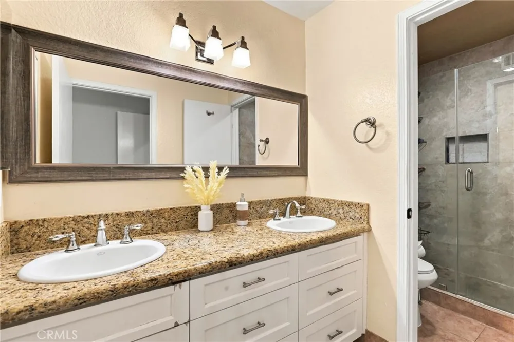 1842 Rory Lane #4 Simi Valley, CA 93063