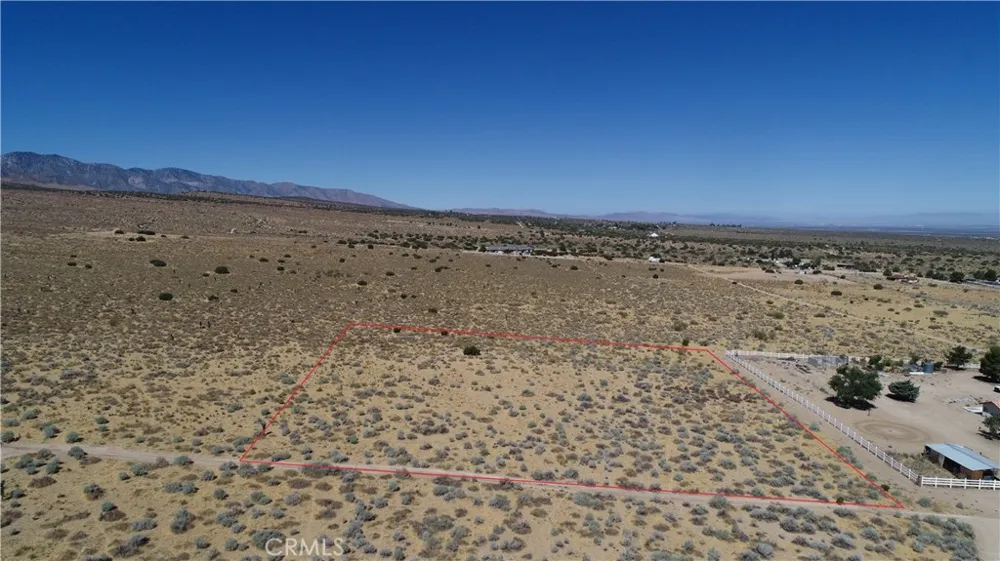 31500 227th Street East Llano, CA 93544