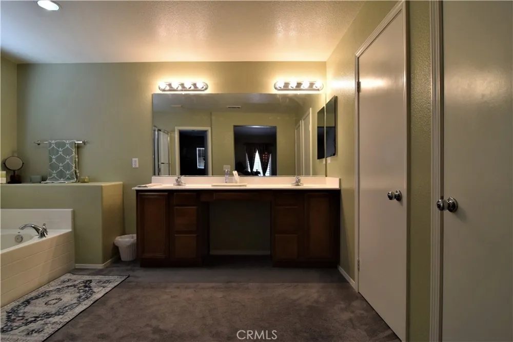 2821 E Avenue J4 Lancaster, CA 93535