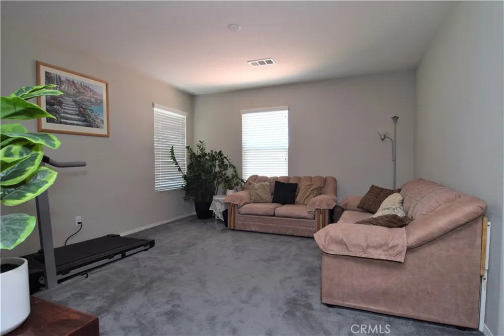 2821 E Avenue J4 Lancaster, CA 93535