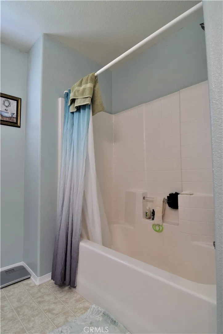 2821 E Avenue J4 Lancaster, CA 93535