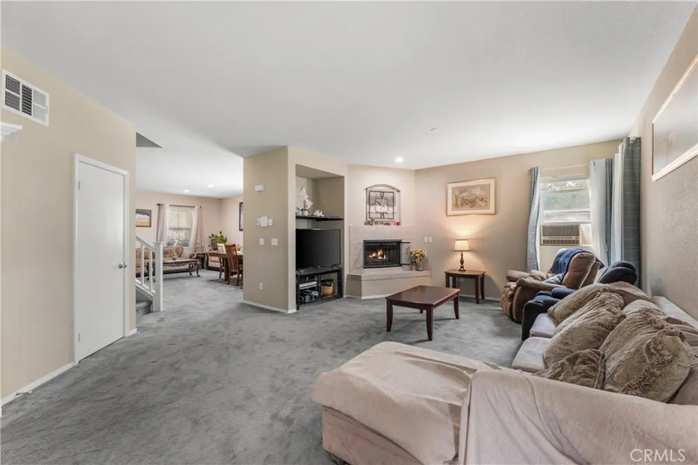 2821 E Avenue J4 Lancaster, CA 93535