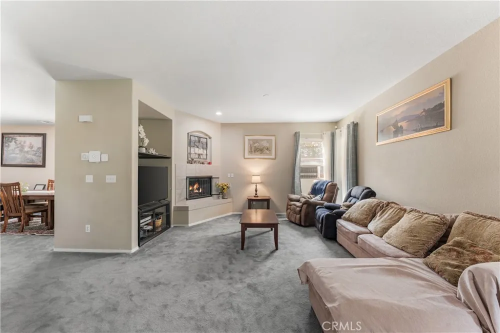 2821 E Avenue J4 Lancaster, CA 93535