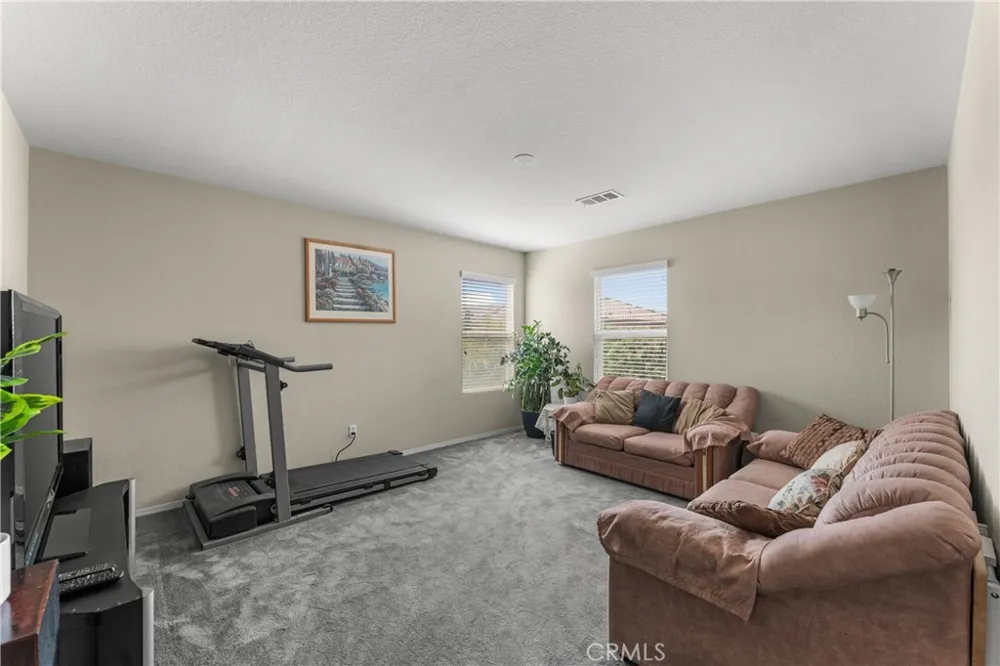 2821 E Avenue J4 Lancaster, CA 93535