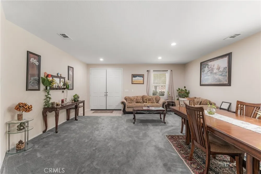 2821 E Avenue J4 Lancaster, CA 93535
