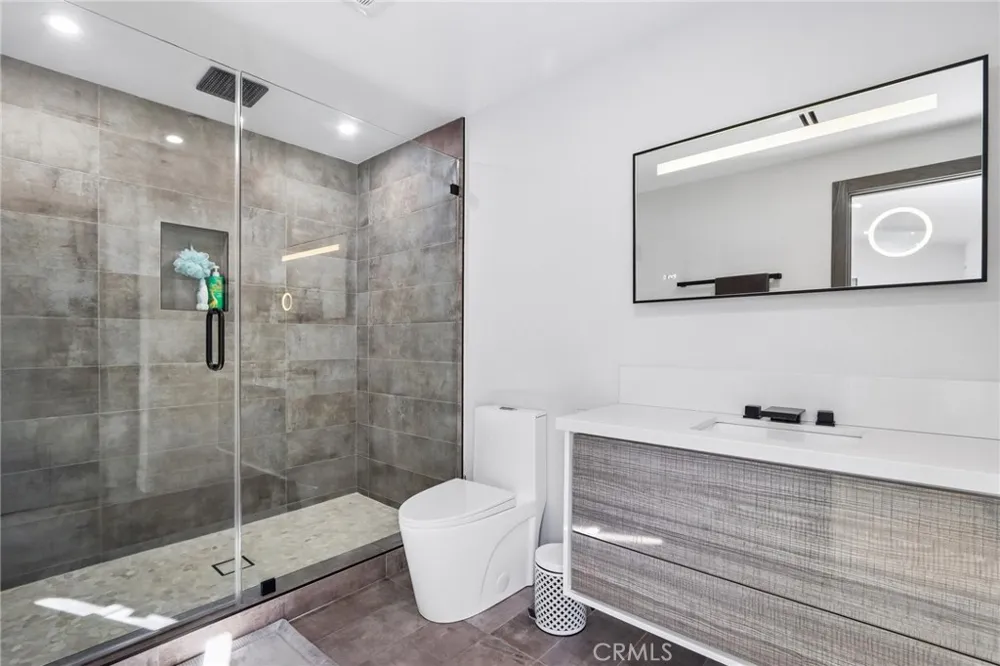 13042 Jolette Avenue Granada Hills, CA 91344