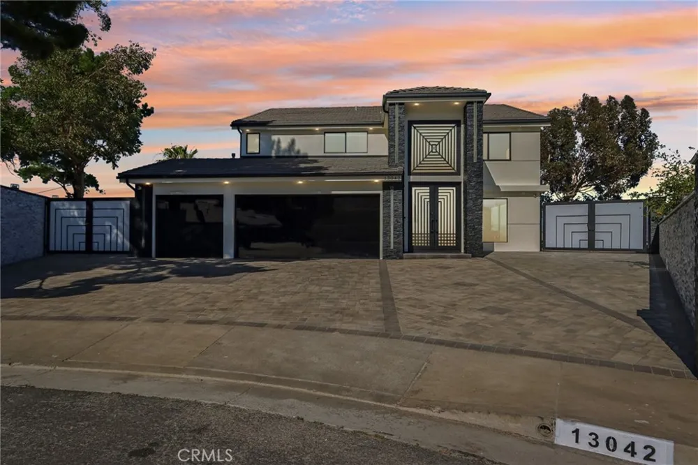13042 Jolette Avenue Granada Hills, CA 91344