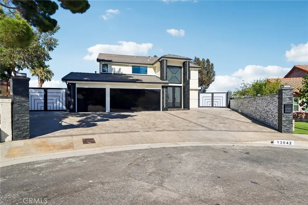 13042 Jolette Avenue Granada Hills, CA 91344
