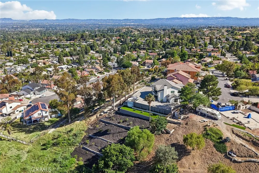 13042 Jolette Avenue Granada Hills, CA 91344