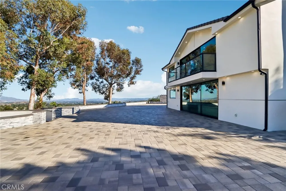 13042 Jolette Avenue Granada Hills, CA 91344