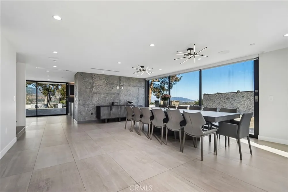 13042 Jolette Avenue Granada Hills, CA 91344