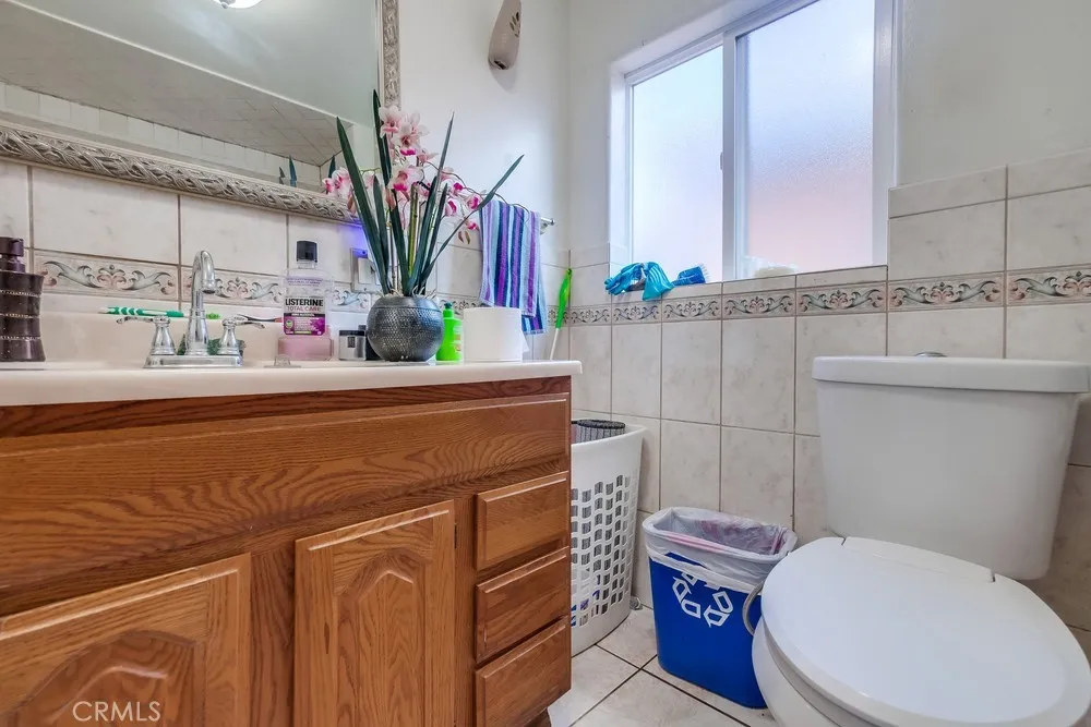 2663 Loosmore Los Angeles, CA 90065