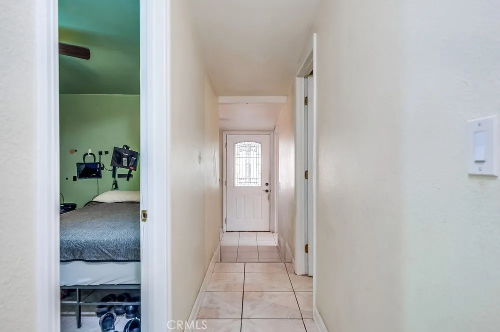 2663 Loosmore Los Angeles, CA 90065
