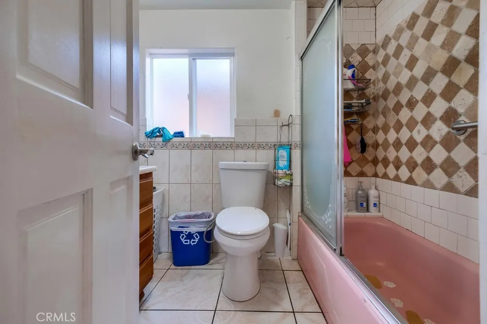 2663 Loosmore Los Angeles, CA 90065
