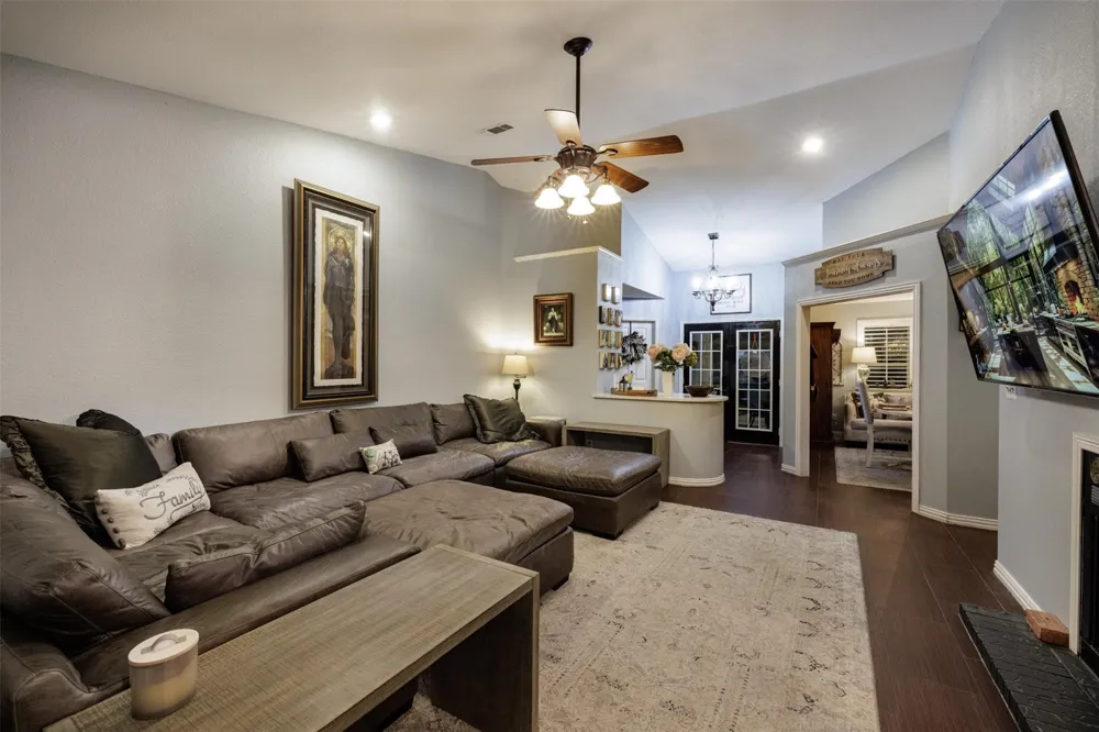 511 S Sulphur Street Leonard, TX 75452