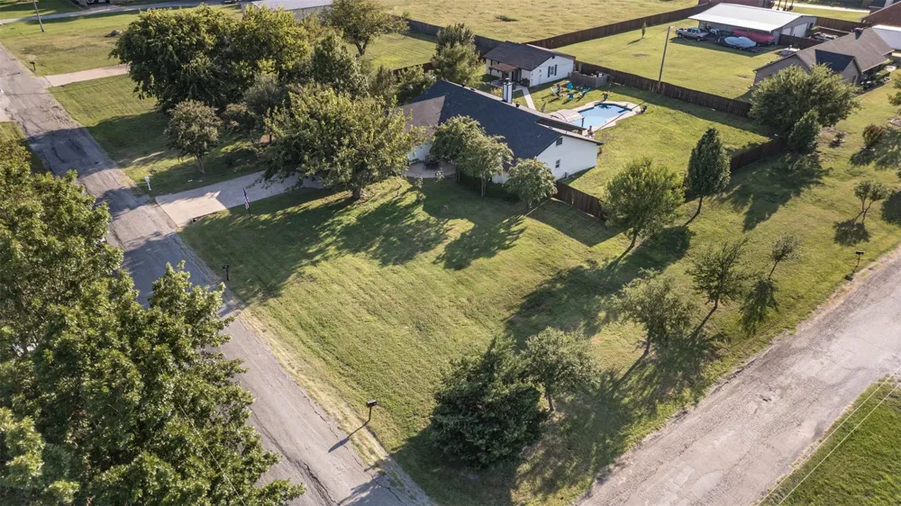 511 S Sulphur Street Leonard, TX 75452