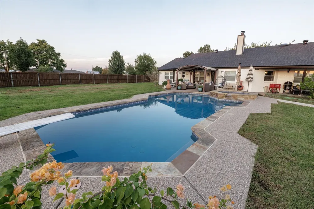 511 S Sulphur Street Leonard, TX 75452