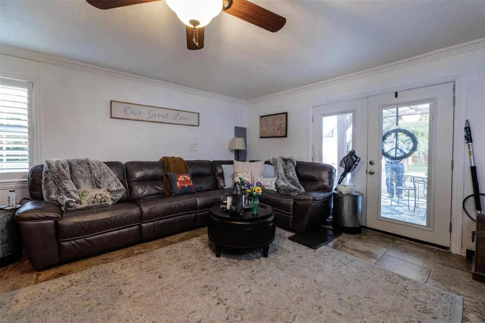 511 S Sulphur Street Leonard, TX 75452