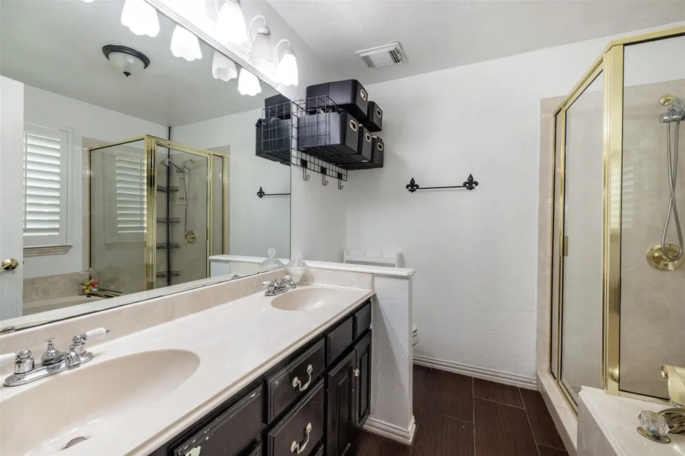 511 S Sulphur Street Leonard, TX 75452